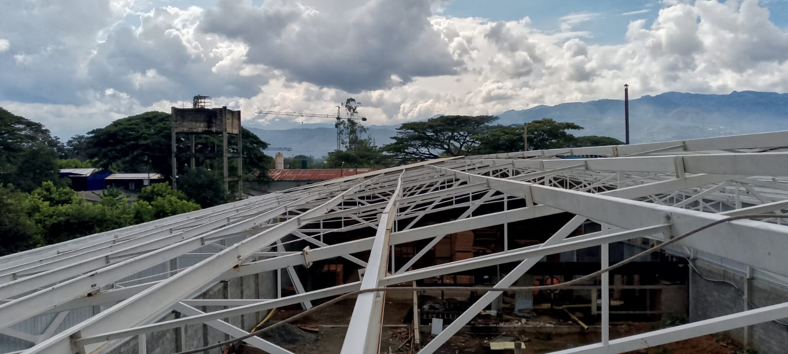 Estructura metálica realizada por Microempresa JL